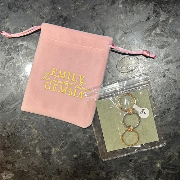 Victoria Emerson Gold Triple Ring - stackable - Picture 3 of 5